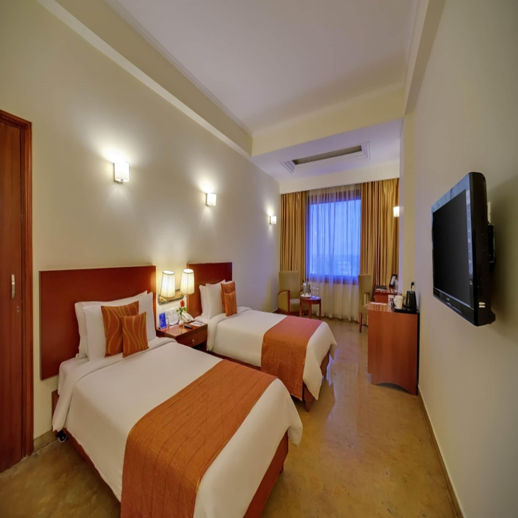 Royal Sarovar Portico Сіліґурі Екстер'єр фото