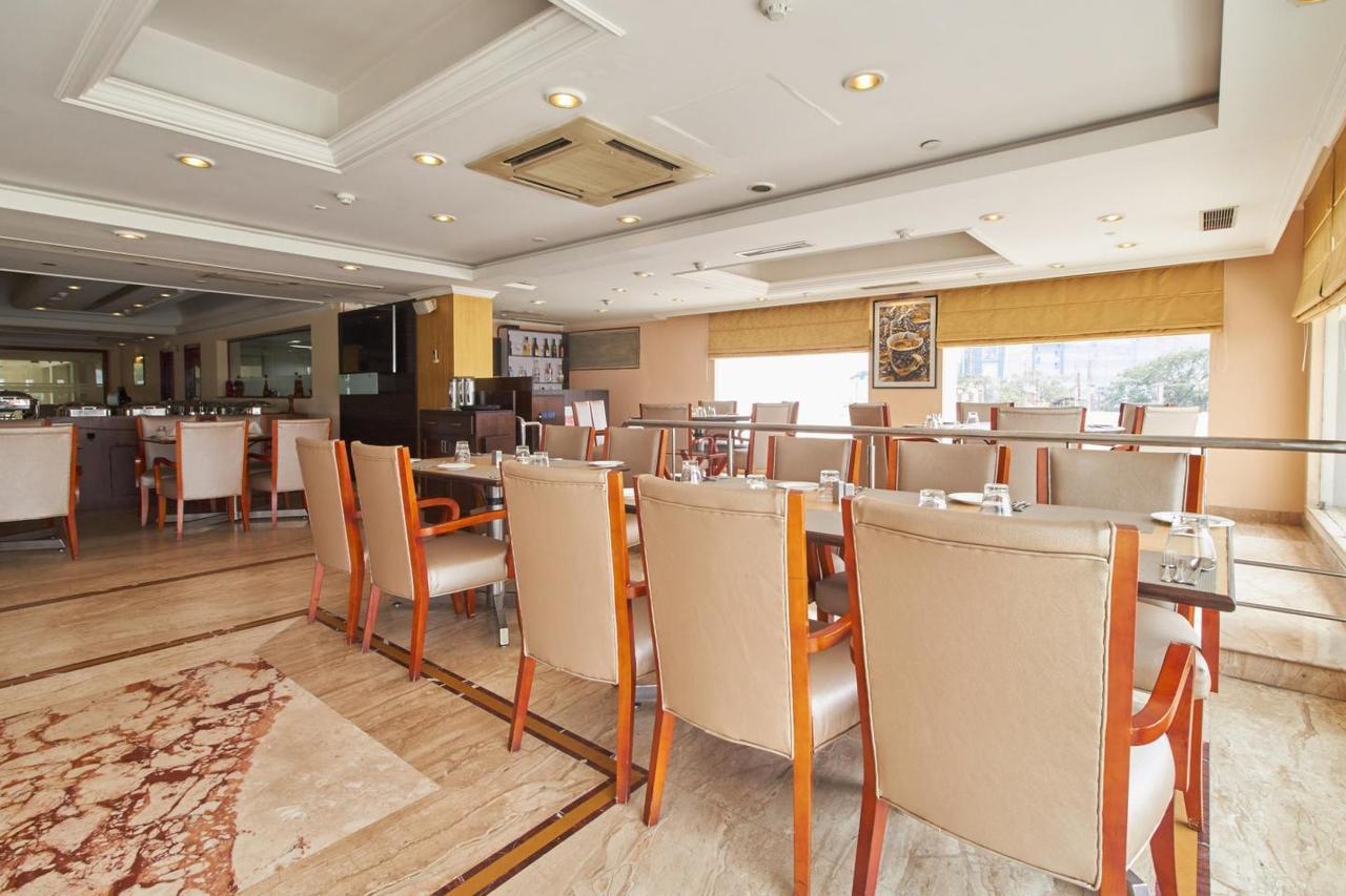 Royal Sarovar Portico Сіліґурі Екстер'єр фото