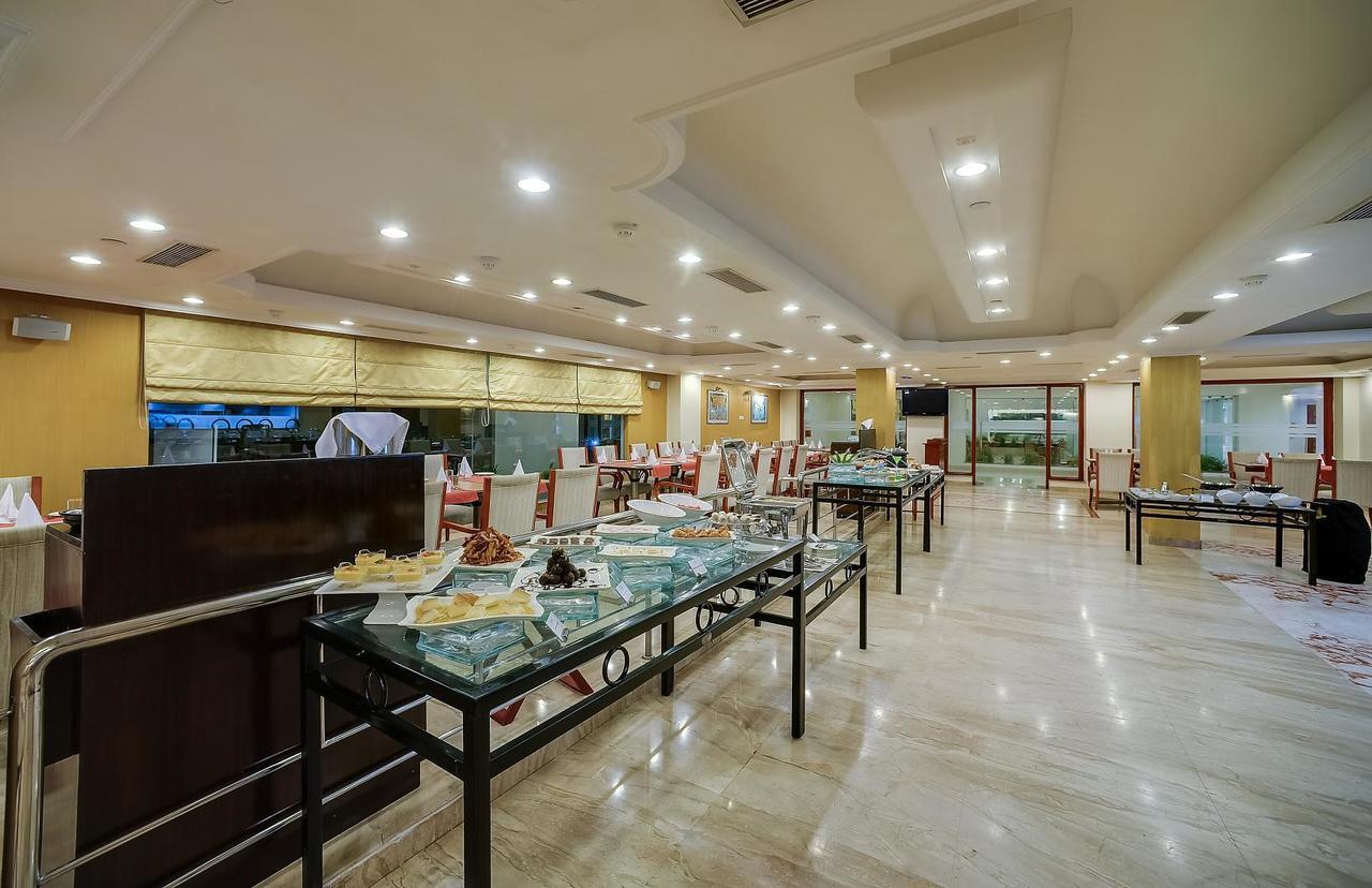 Royal Sarovar Portico Сіліґурі Екстер'єр фото